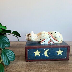 Vintage made in Indonesia wooden box with cat. Trinket/ jewelry box.